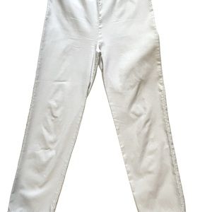 White ankle pants with fringed hem